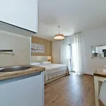 Mandalena * Baška Voda