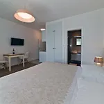 Mandalena Baška Voda
