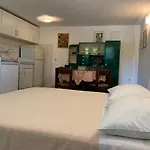 Mandalena *