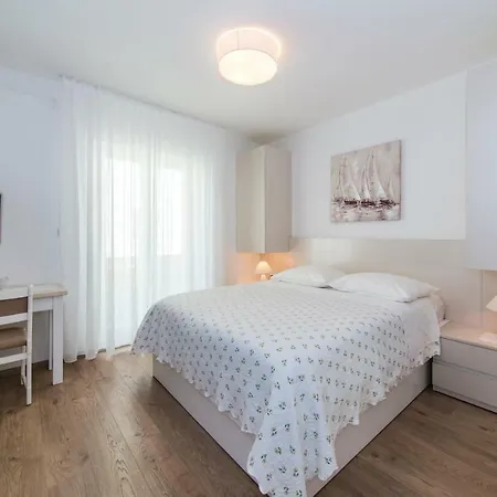 Mandalena Apartman Baška Voda