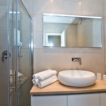 Mandalena Apartment *