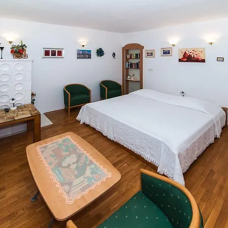 Apartment Mandalena